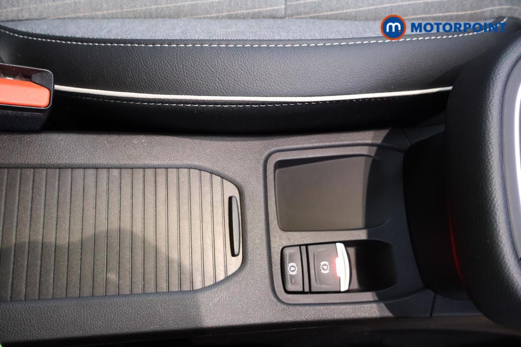 Renault Clio Techno Automatic Petrol-Electric Hybrid Hatchback - Stock Number (1555558) - 8th supplementary image