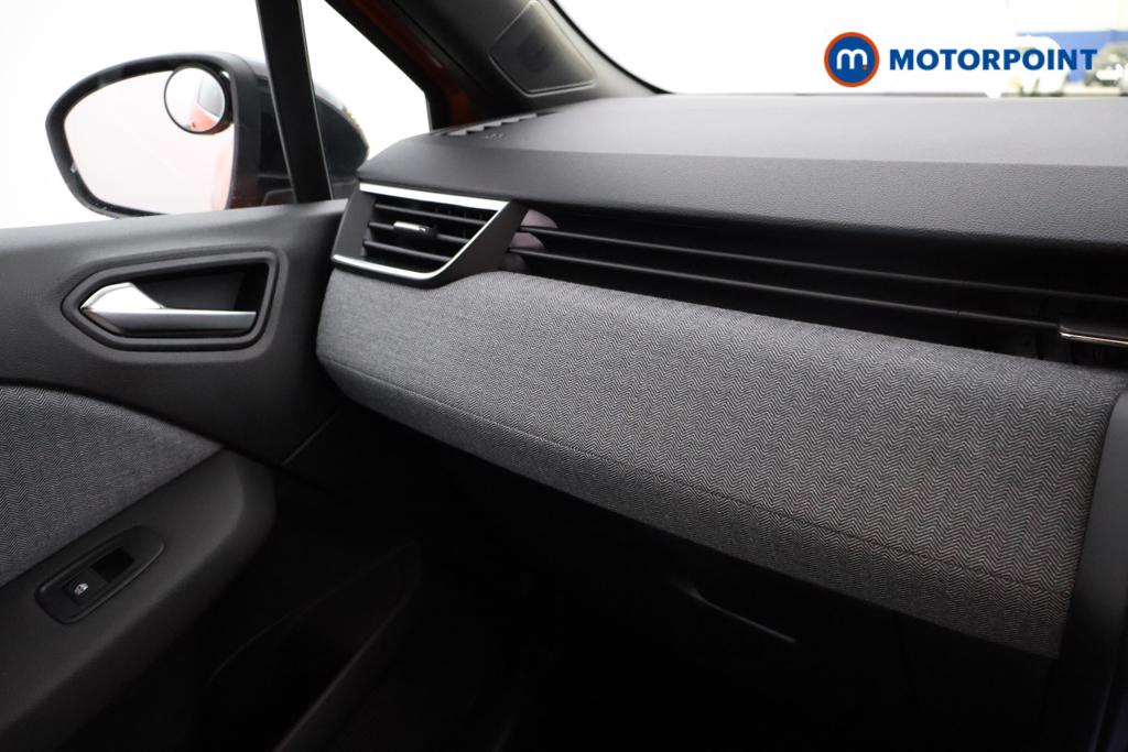 Renault Clio Techno Automatic Petrol-Electric Hybrid Hatchback - Stock Number (1555558) - 9th supplementary image