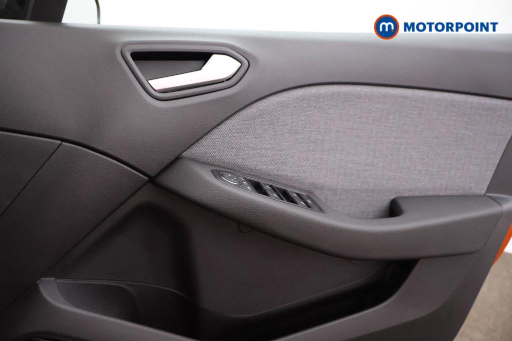 Renault Clio Techno Automatic Petrol-Electric Hybrid Hatchback - Stock Number (1555558) - 10th supplementary image