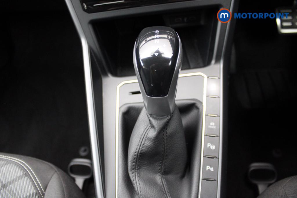 Volkswagen Taigo R-Line Automatic Petrol SUV - Stock Number (1555670) - 7th supplementary image