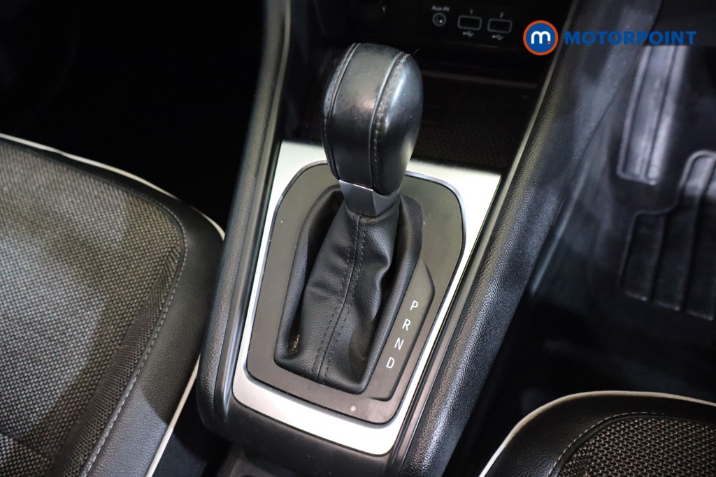 Renault Captur S Edition Automatic Petrol SUV - Stock Number (1534140) - 7th supplementary image