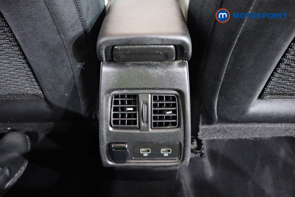 Renault Captur S Edition Automatic Petrol SUV - Stock Number (1534140) - 17th supplementary image