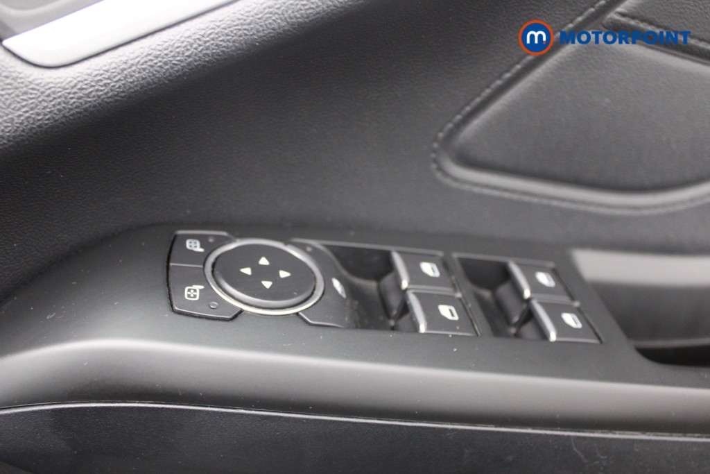 Ford Focus Zetec Manual Diesel Hatchback - Stock Number (1541536) - 21st supplementary image