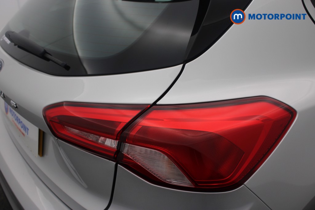 Ford Focus Zetec Manual Diesel Hatchback - Stock Number (1541536) - 28th supplementary image