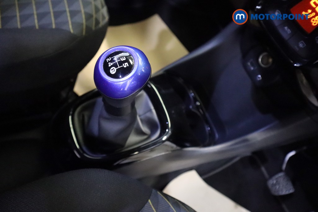 Peugeot 108 Collection Manual Petrol Hatchback - Stock Number (1543831) - 5th supplementary image