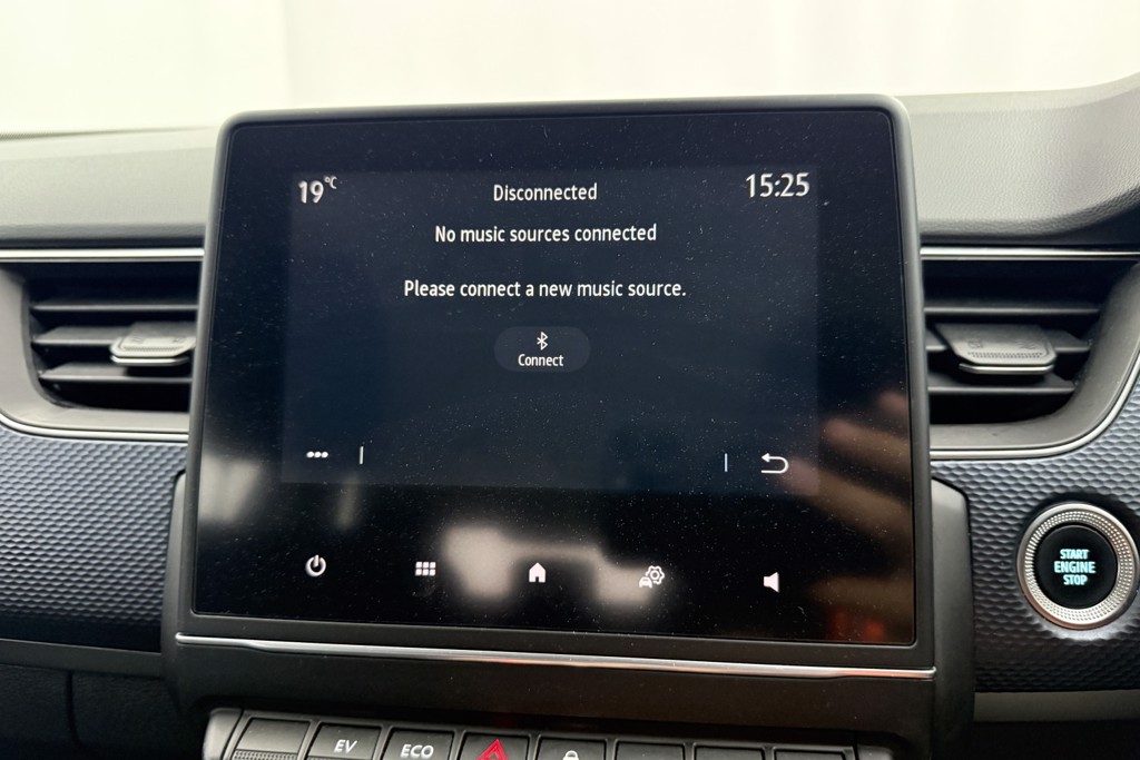 Renault Arkana Iconic Automatic Petrol-Electric Hybrid SUV - Stock Number (1543854) - 13th supplementary image