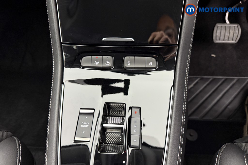 Vauxhall Grandland Ultimate Automatic Petrol-Electric Hybrid SUV - Stock Number (1546935) - 11th supplementary image
