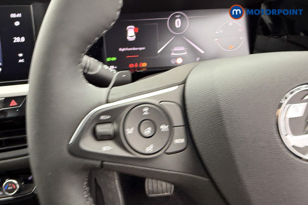 Vauxhall Grandland Ultimate Automatic Petrol-Electric Hybrid SUV - Stock Number (1546935) - 12th supplementary image