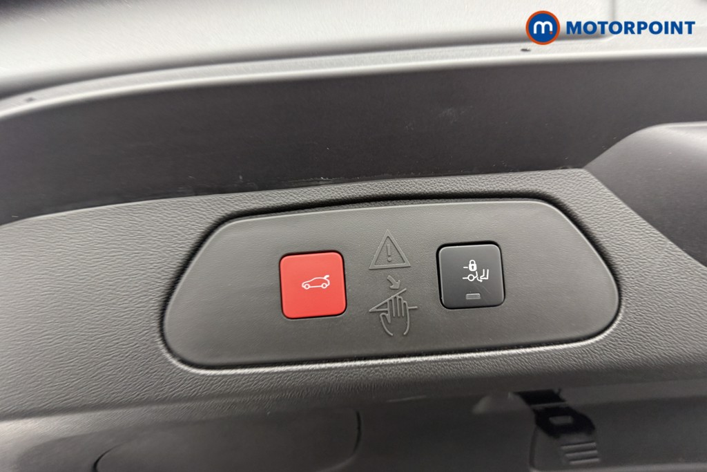 Vauxhall Grandland Ultimate Automatic Petrol-Electric Hybrid SUV - Stock Number (1546935) - 22nd supplementary image