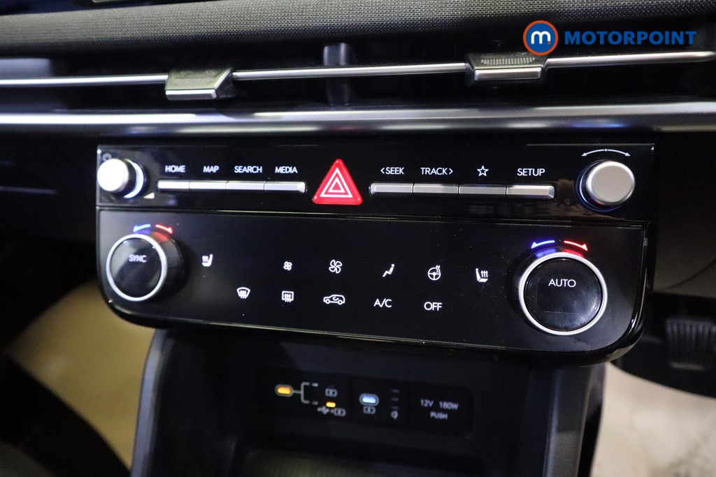 Hyundai Tucson Premium Manual Petrol SUV - Stock Number (1547605) - 4th supplementary image