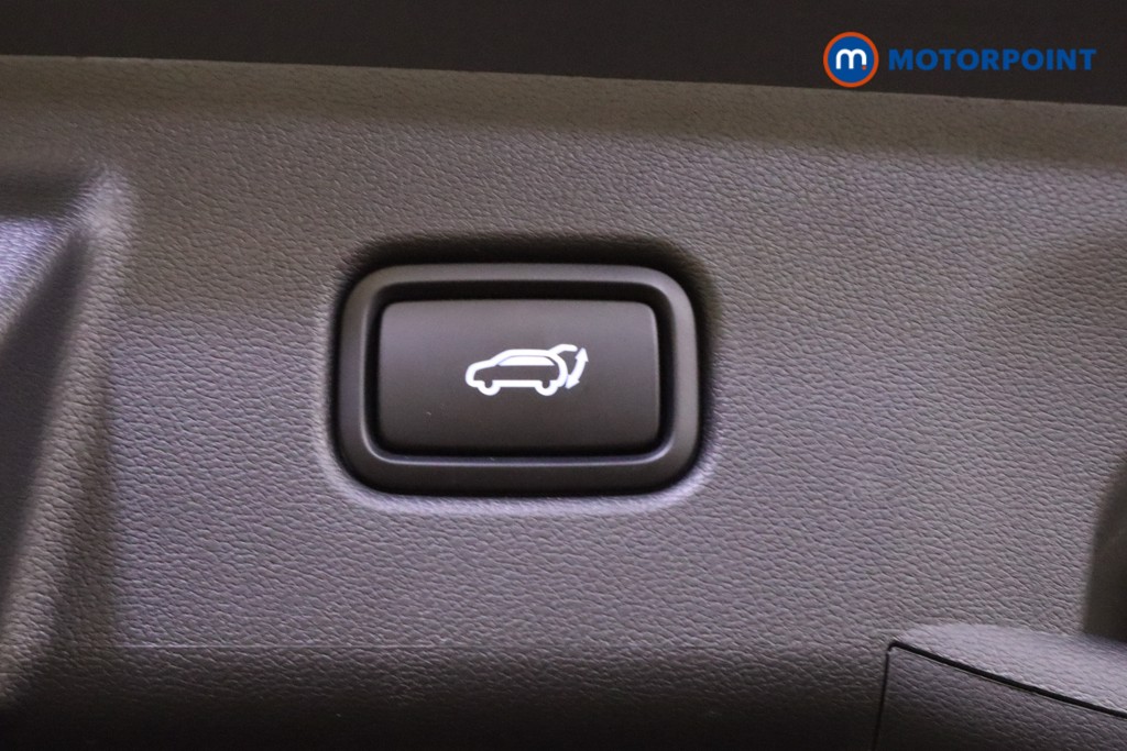 Hyundai Tucson Premium Manual Petrol SUV - Stock Number (1547605) - 17th supplementary image