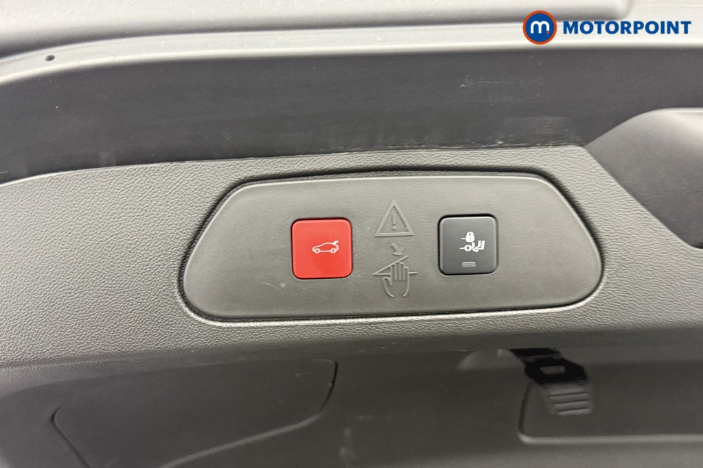 Vauxhall Grandland Ultimate Manual Petrol SUV - Stock Number (1547858) - 22nd supplementary image