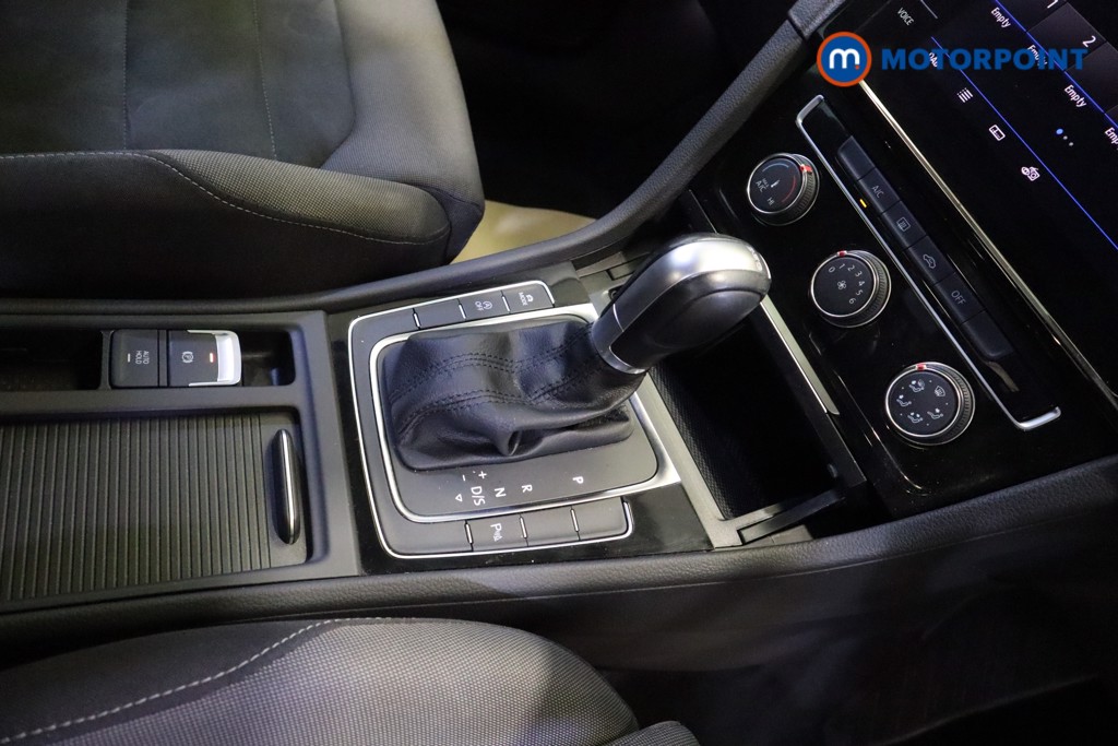 Volkswagen Golf GT Automatic Diesel Hatchback - Stock Number (1548359) - 5th supplementary image