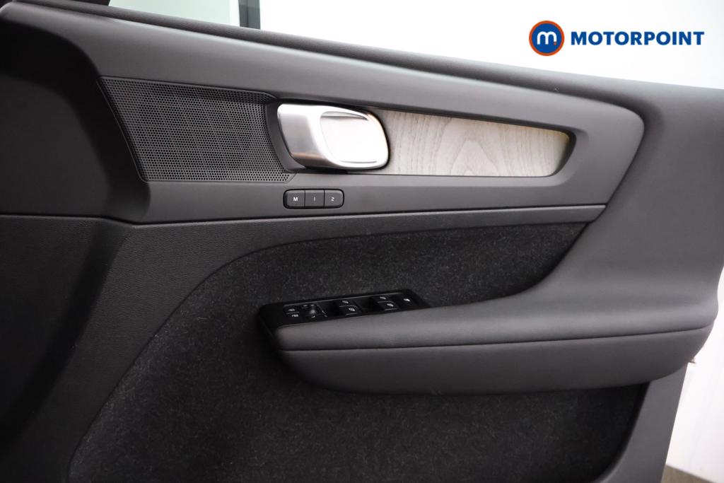 Volvo Xc40 Inscription Pro Automatic Petrol Plug-In Hybrid SUV - Stock Number (1548693) - 8th supplementary image
