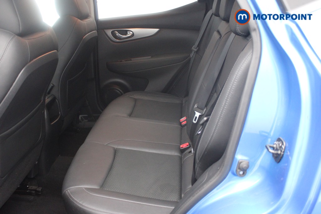 Nissan Qashqai N-Connecta Manual Petrol SUV - Stock Number (1548754) - 2nd supplementary image