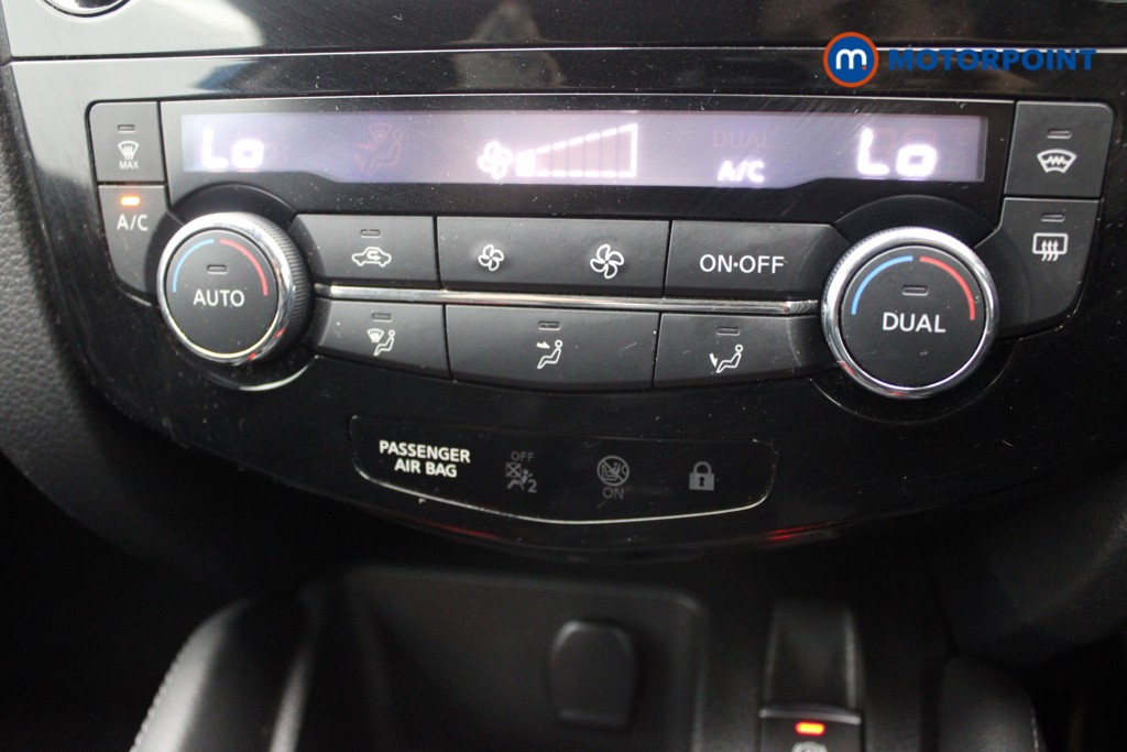 Nissan Qashqai N-Connecta Manual Petrol SUV - Stock Number (1548754) - 9th supplementary image