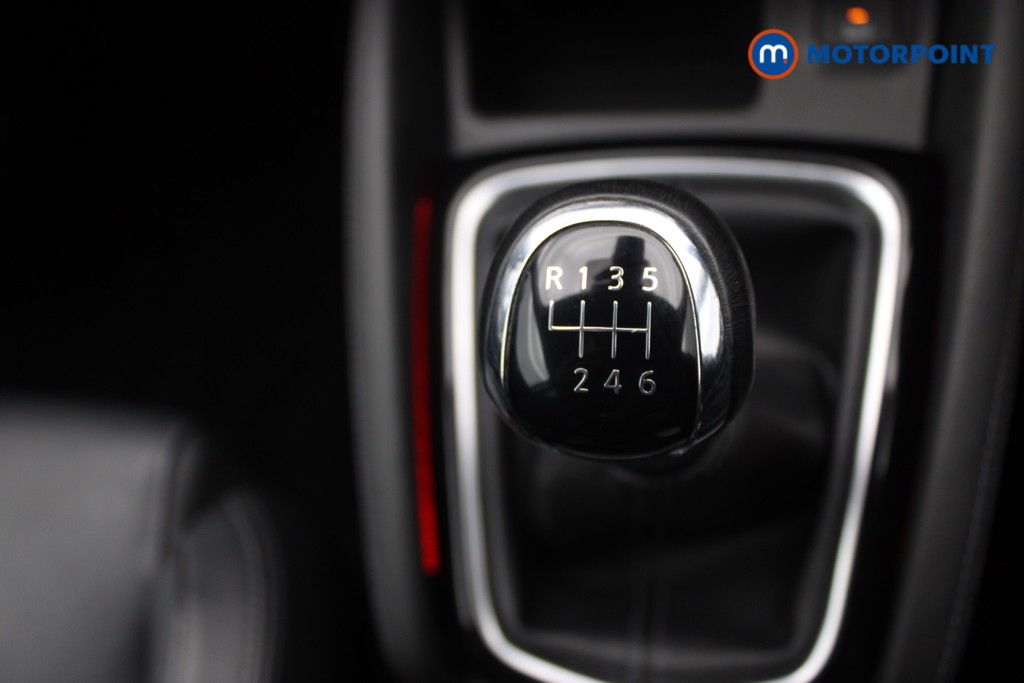 Nissan Qashqai N-Connecta Manual Petrol SUV - Stock Number (1548754) - 11th supplementary image