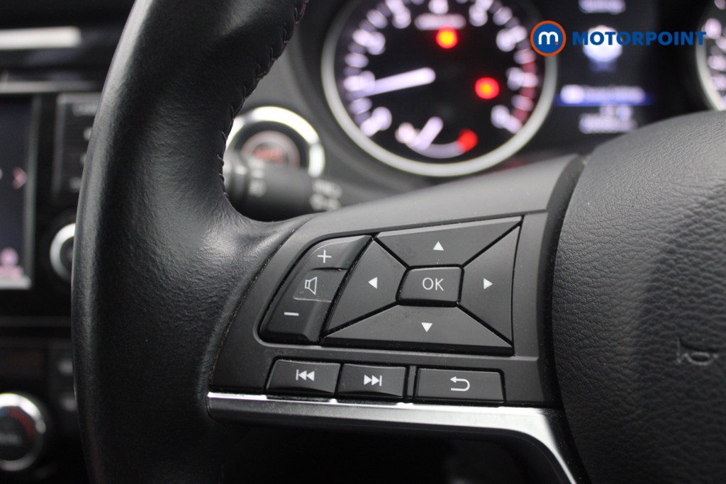 Nissan Qashqai N-Connecta Manual Petrol SUV - Stock Number (1548754) - 16th supplementary image