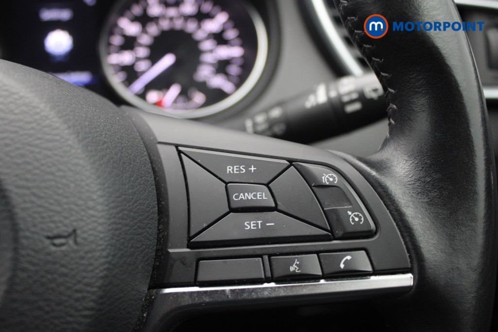 Nissan Qashqai N-Connecta Manual Petrol SUV - Stock Number (1548754) - 17th supplementary image
