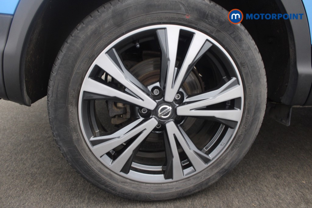 Nissan Qashqai N-Connecta Manual Petrol SUV - Stock Number (1548754) - 23rd supplementary image
