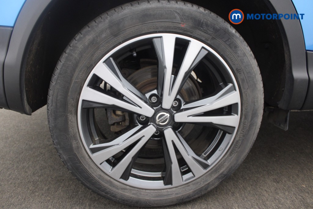 Nissan Qashqai N-Connecta Manual Petrol SUV - Stock Number (1548754) - 24th supplementary image