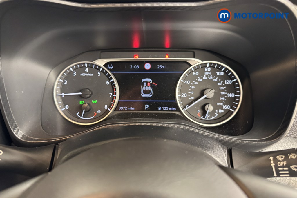 Nissan Juke Acenta Premium Automatic Petrol SUV - Stock Number (1548807) - 9th supplementary image