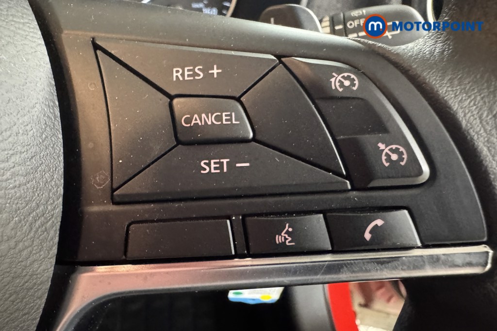 Nissan Juke Acenta Premium Automatic Petrol SUV - Stock Number (1548807) - 14th supplementary image