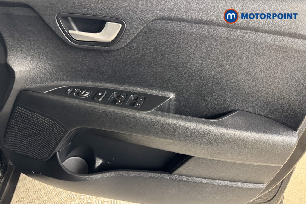 KIA Stonic 2 Manual Petrol SUV - Stock Number (1549565) - 15th supplementary image