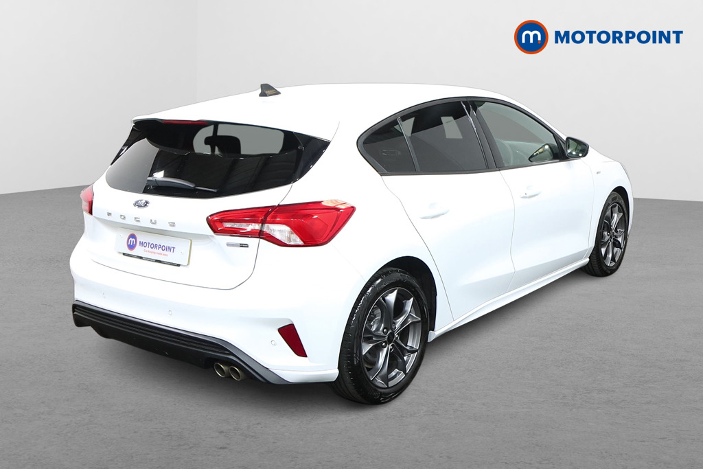 Ford Focus St-Line Edition Manual Petrol-Electric Hybrid Hatchback - Stock Number (1549731) - Drivers side rear corner