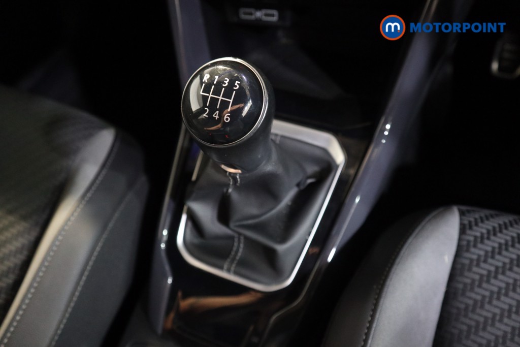 Volkswagen T-Roc R-Line Manual Diesel SUV - Stock Number (1550727) - 8th supplementary image