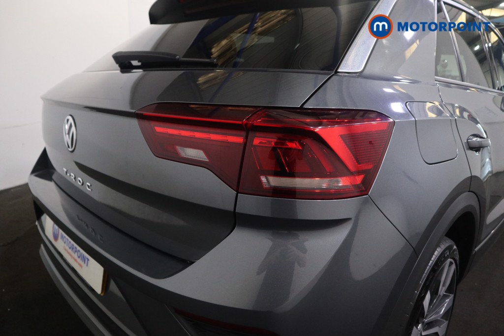 Volkswagen T-Roc R-Line Manual Diesel SUV - Stock Number (1550727) - 22nd supplementary image