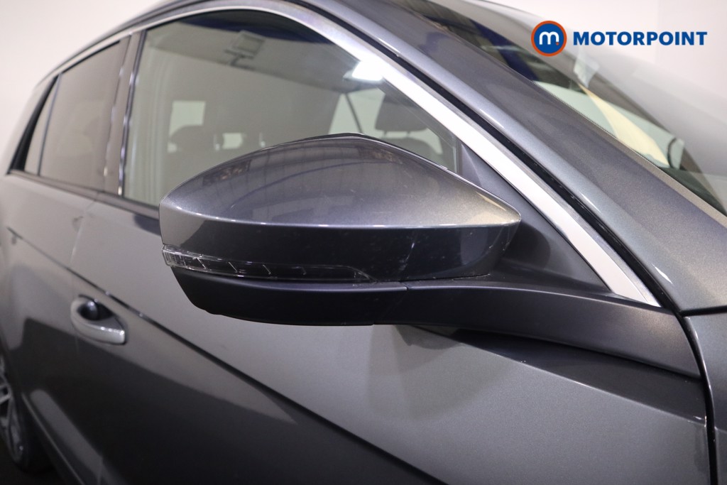 Volkswagen T-Roc R-Line Manual Diesel SUV - Stock Number (1550727) - 23rd supplementary image