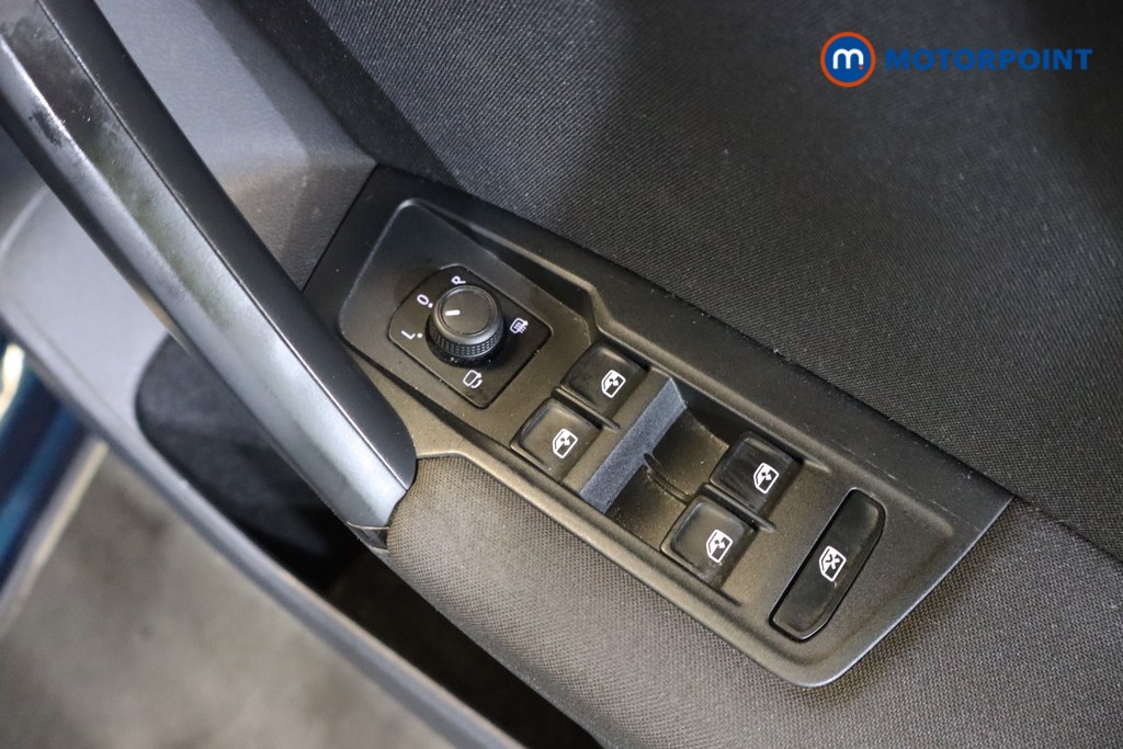 Volkswagen Tiguan Life Manual Petrol SUV - Stock Number (1551143) - 13th supplementary image