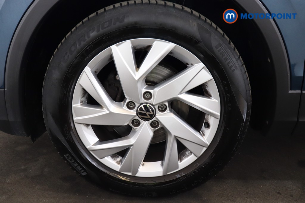 Volkswagen Tiguan Life Manual Petrol SUV - Stock Number (1551143) - 21st supplementary image