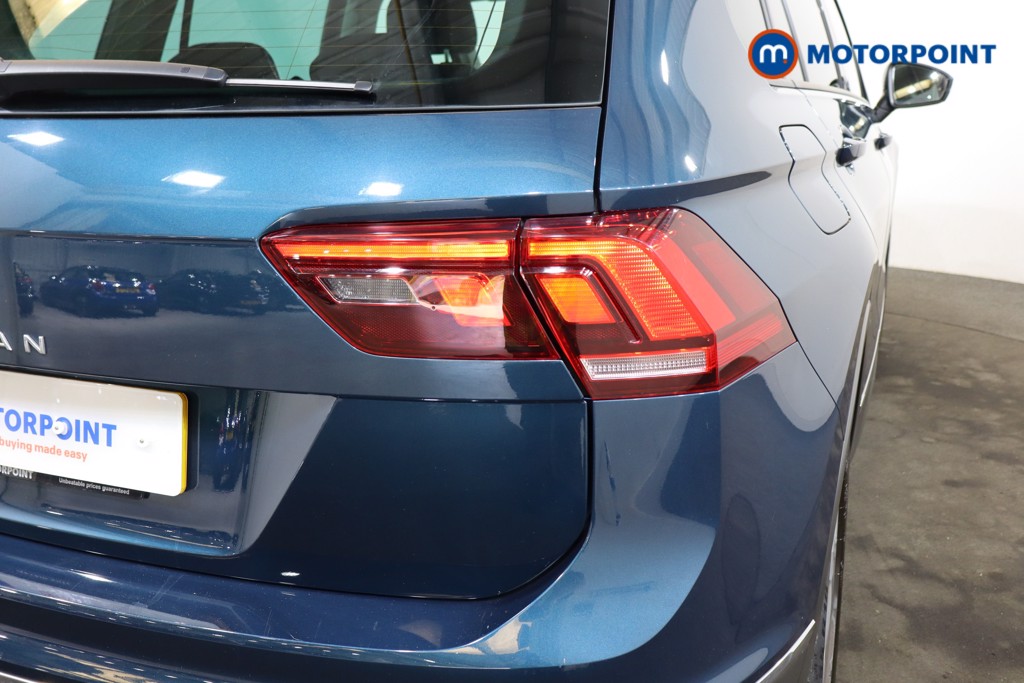 Volkswagen Tiguan Life Manual Petrol SUV - Stock Number (1551143) - 24th supplementary image