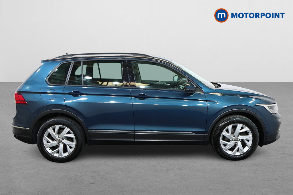 Volkswagen Tiguan Life Manual Petrol SUV - Stock Number (1551143) - Drivers side