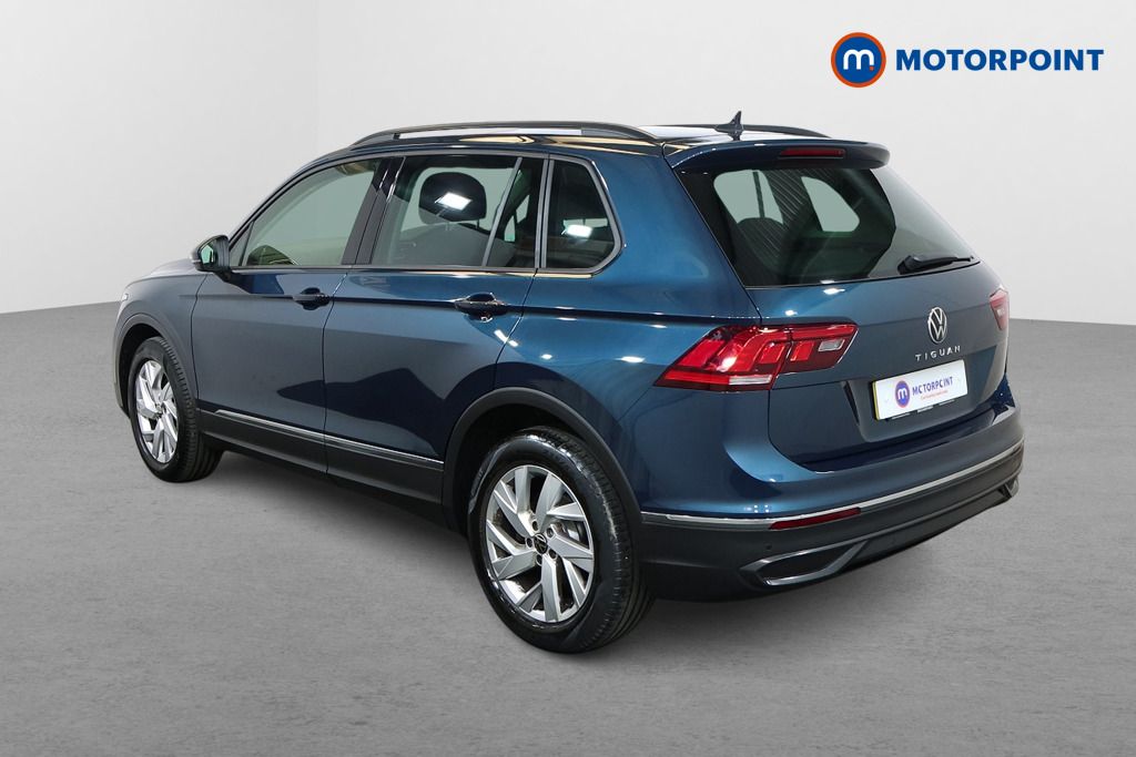 Volkswagen Tiguan Life Manual Petrol SUV - Stock Number (1551143) - Passenger side rear corner