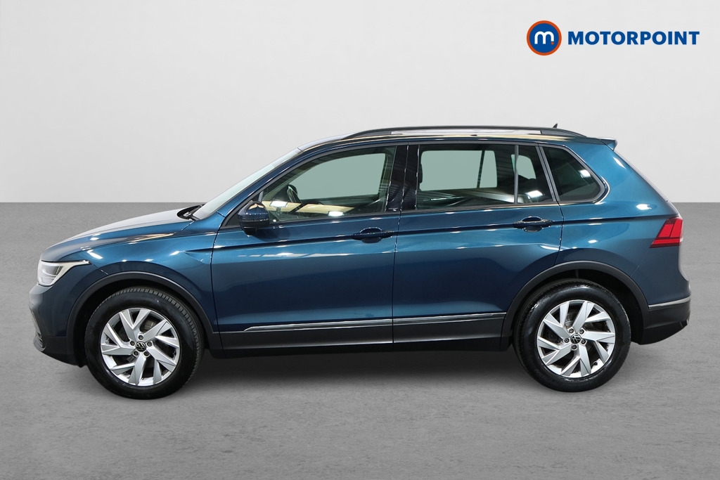 Volkswagen Tiguan Life Manual Petrol SUV - Stock Number (1551143) - Passenger side