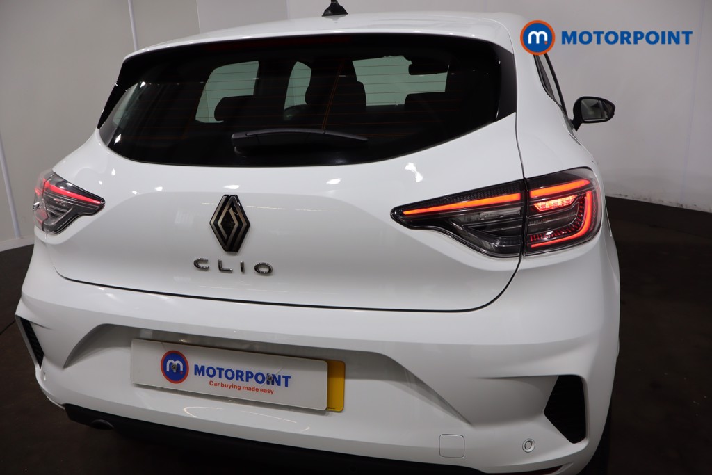 Renault Clio Evolution Manual Petrol Hatchback - Stock Number (1551368) - 28th supplementary image