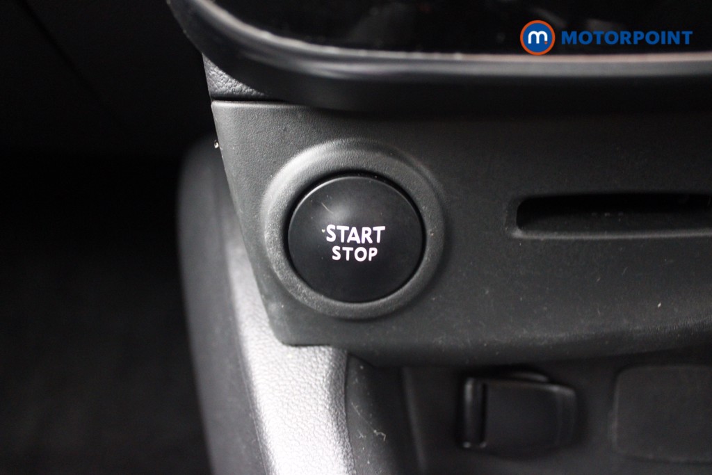Renault Clio Play Manual Petrol Hatchback - Stock Number (1551451) - 7th supplementary image
