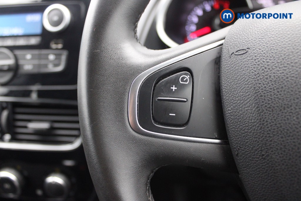 Renault Clio Play Manual Petrol Hatchback - Stock Number (1551451) - 9th supplementary image