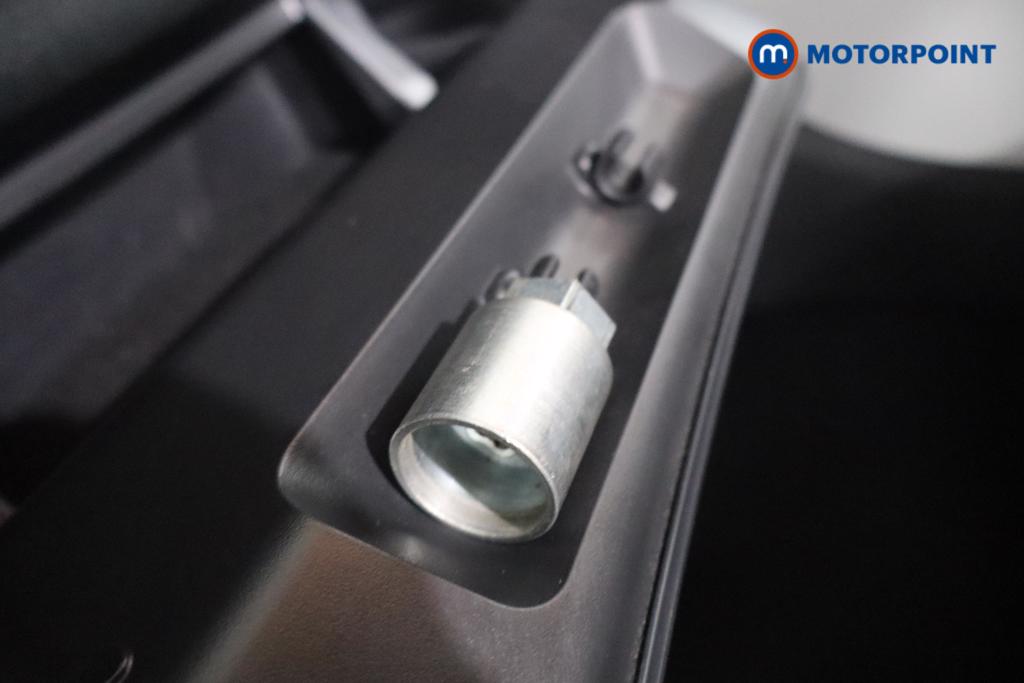 Nissan Juke N-Connecta Manual Diesel SUV - Stock Number (1551753) - 13th supplementary image