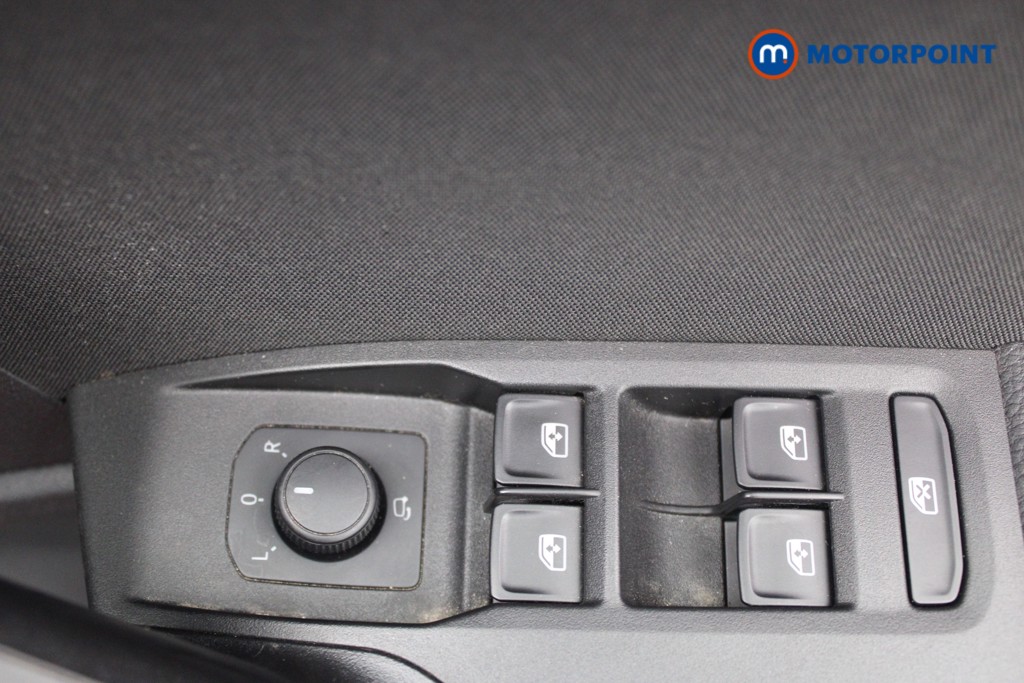 Seat Arona FR Automatic Petrol SUV - Stock Number (1551857) - 17th supplementary image