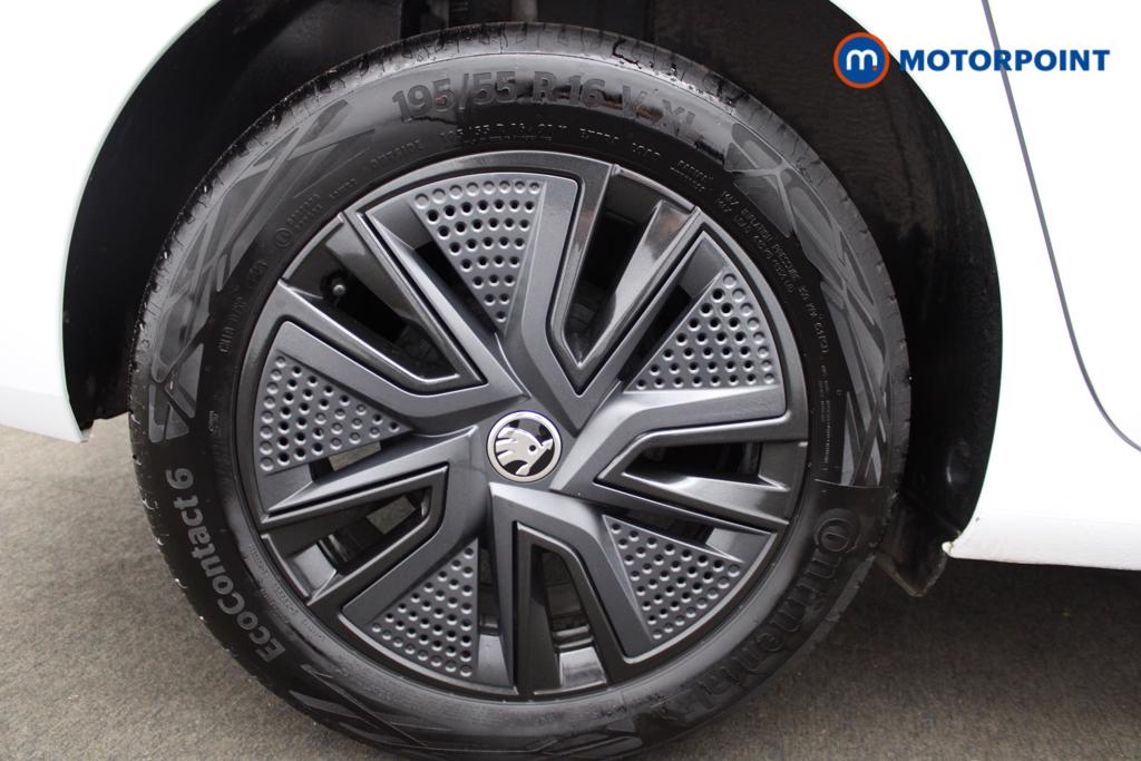 Skoda Fabia Colour Edition Manual Petrol Hatchback - Stock Number (1551875) - 9th supplementary image