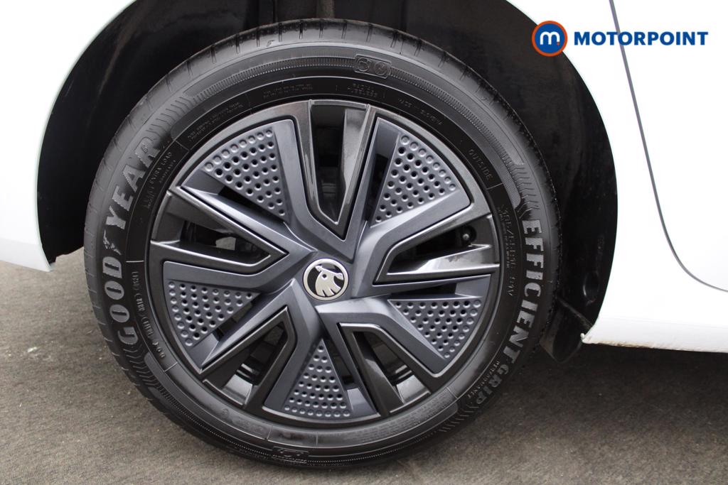Skoda Fabia Colour Edition Manual Petrol Hatchback - Stock Number (1551876) - 9th supplementary image