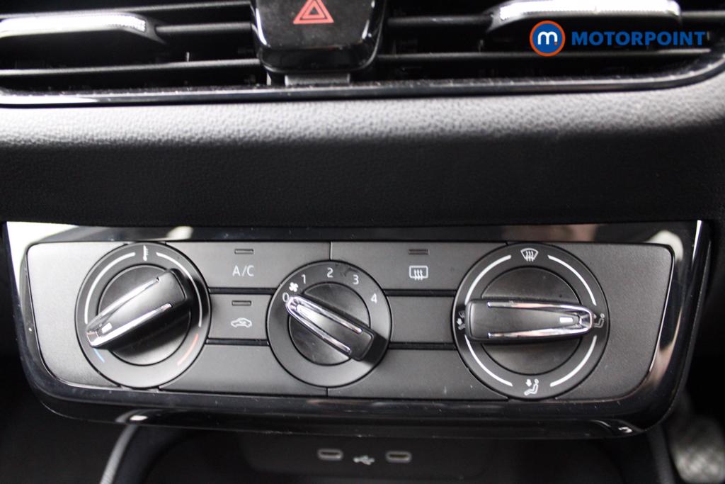 Skoda Fabia Colour Edition Manual Petrol Hatchback - Stock Number (1551876) - 15th supplementary image