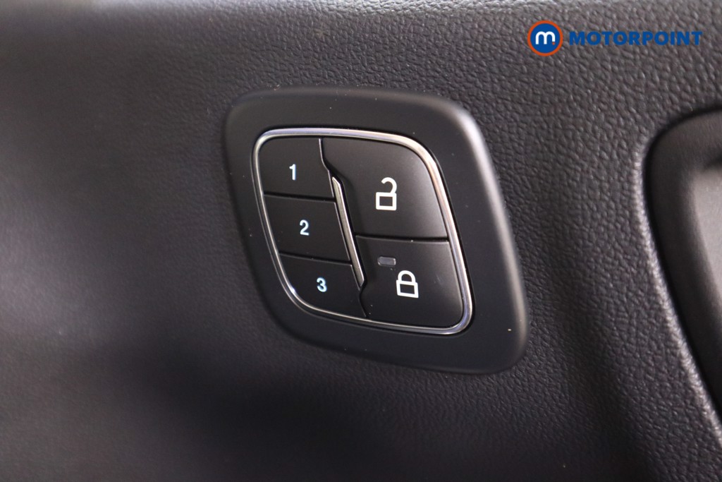Ford Kuga St-Line Automatic Petrol Plug-In Hybrid SUV - Stock Number (1552075) - 10th supplementary image
