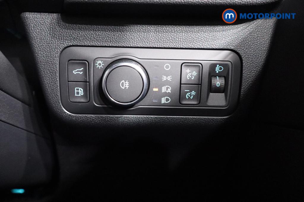 Ford Kuga St-Line Automatic Petrol Plug-In Hybrid SUV - Stock Number (1552100) - 11th supplementary image