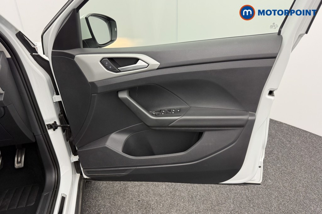Volkswagen T-Cross Move Automatic Petrol SUV - Stock Number (1552362) - 17th supplementary image