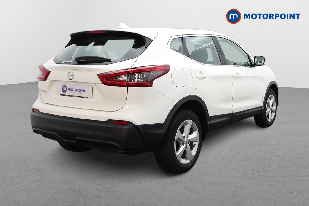Nissan Qashqai Acenta Premium Automatic Diesel SUV - Stock Number (1552434) - Drivers side rear corner